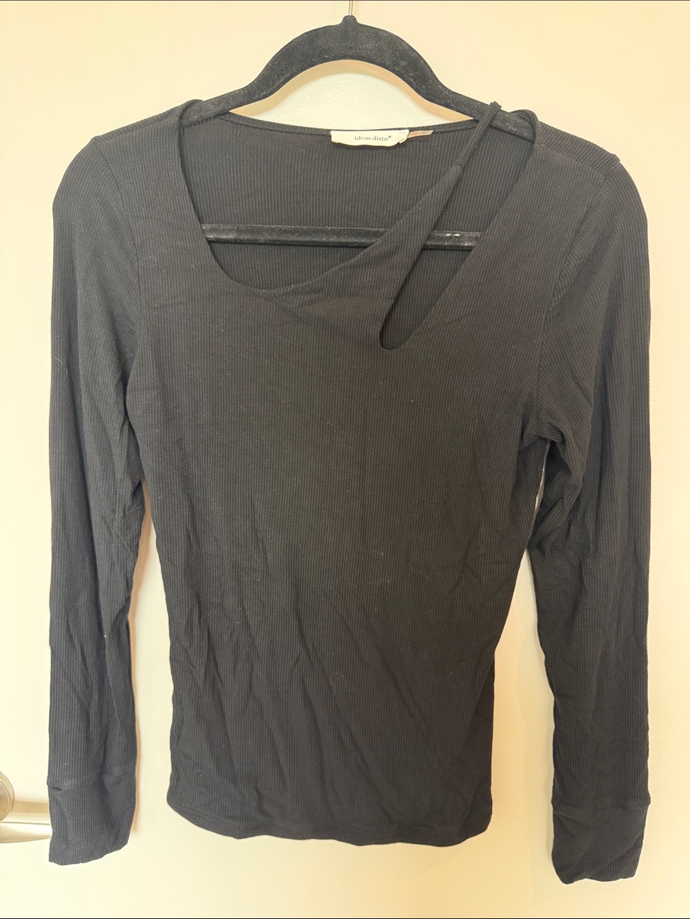 Idem ditto Black Long-Sleeve Ribbed Top with Asymmetric Cutout - Size M